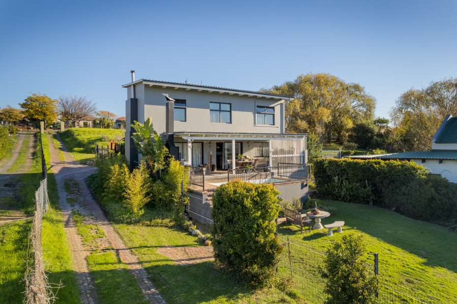 5 Bedroom Property for Sale in Jamestown Western Cape